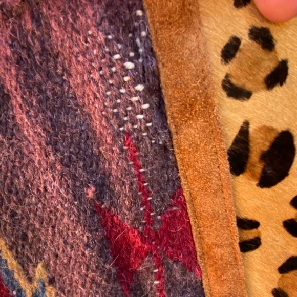 Chloe & Lex Wool Bohemian Multicolor Tote Bag - Picture 5 of 5